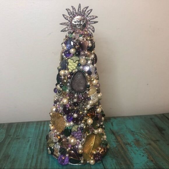 Handmade Jewelry Tree - Picture 2 of 16